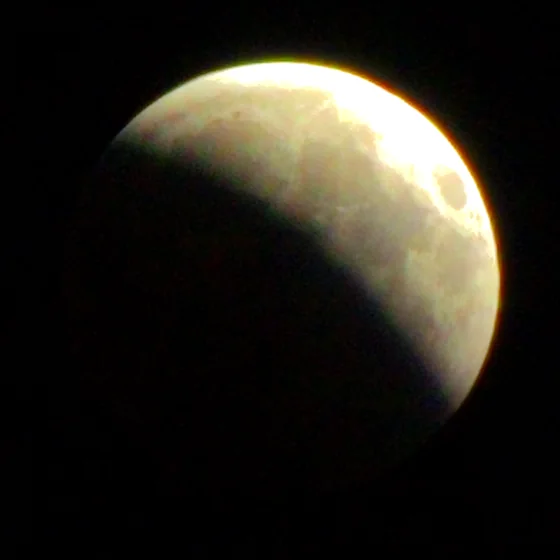 The moon at 22:17, the shadow across half the disc.